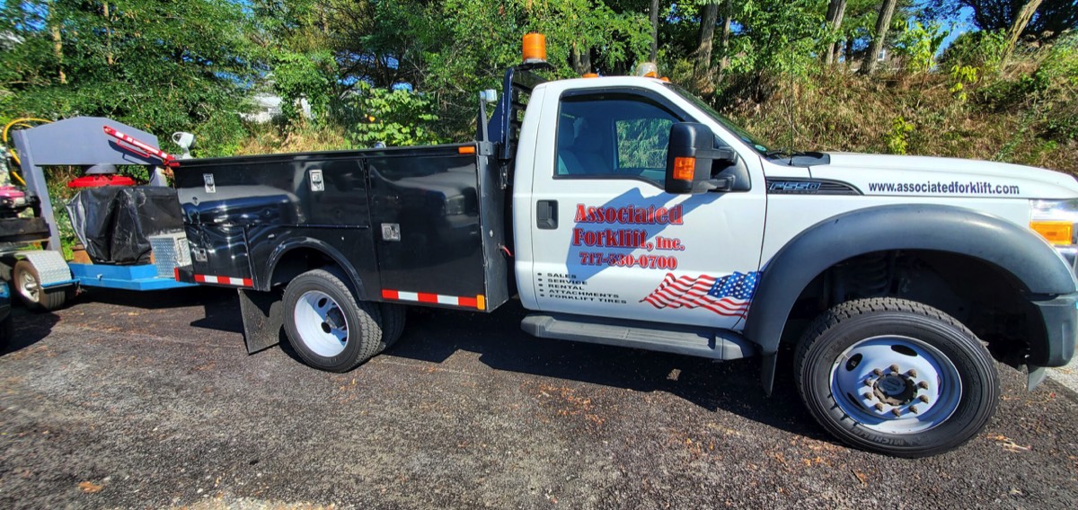 Picture of Associated Forklift