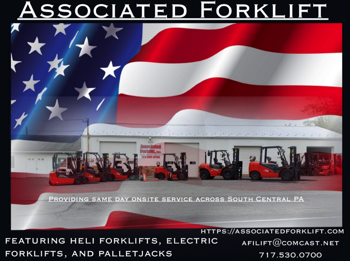 Lineup of different sizes and types of Heli Forklifts